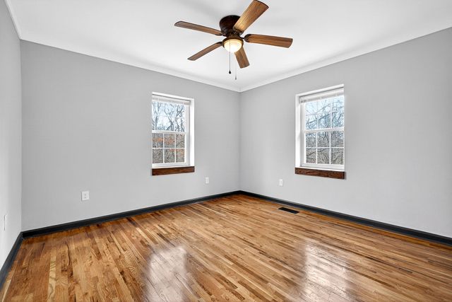 9388 Harrison Ferry Rd, Mcminnville, TN 37110