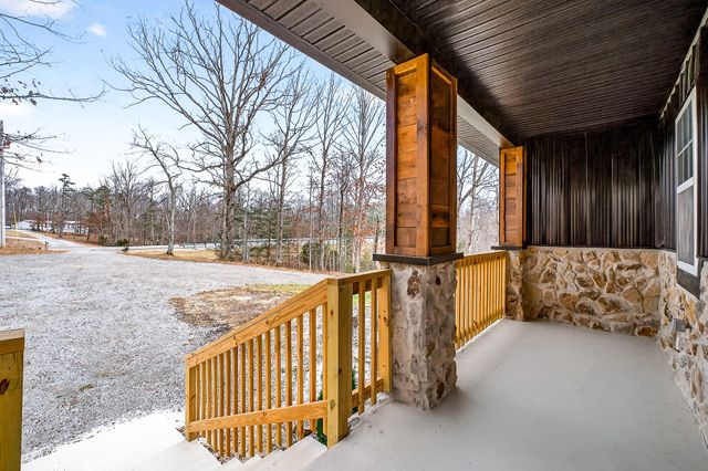 9388 Harrison Ferry Rd, Mcminnville, TN 37110