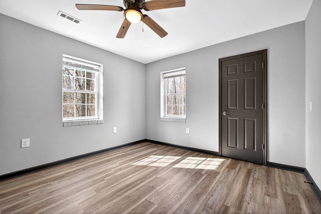 9388 Harrison Ferry Rd, Mcminnville, TN 37110