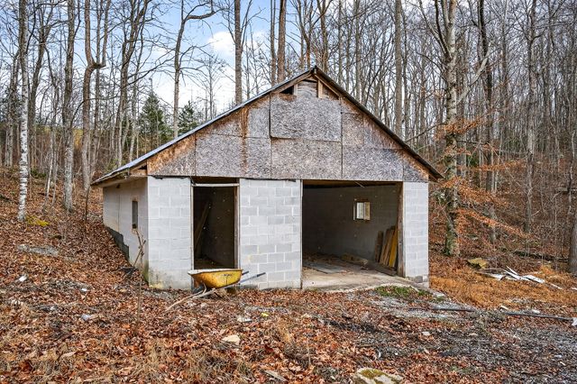 9388 Harrison Ferry Rd, Mcminnville, TN 37110