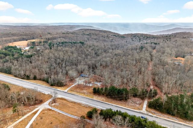 9388 Harrison Ferry Rd, Mcminnville, TN 37110