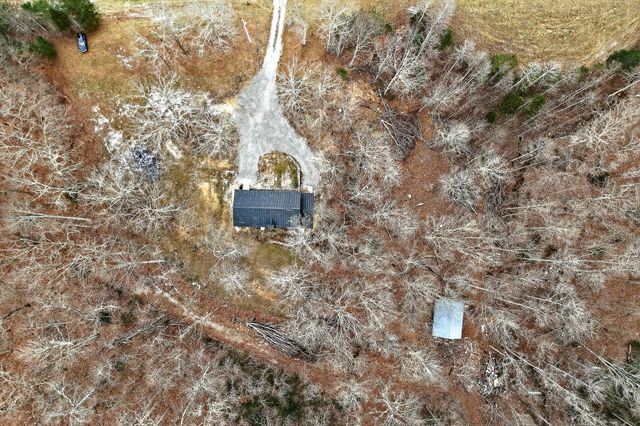 9388 Harrison Ferry Rd, Mcminnville, TN 37110