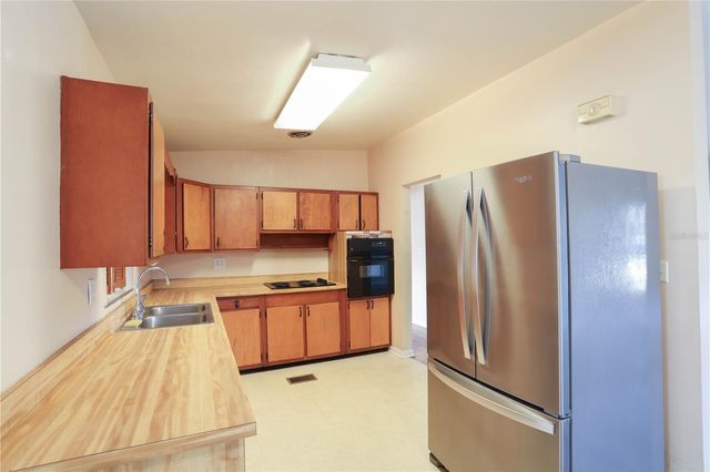 1704 EDMUNDSHIRE ROAD, Orlando, FL 32812