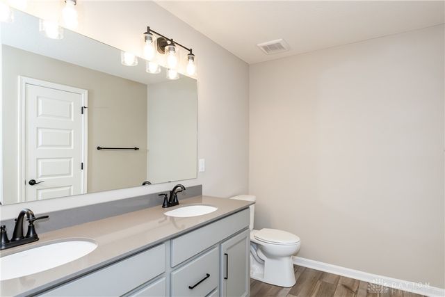 2677 Verdant Lane, Fairborn, OH 45324