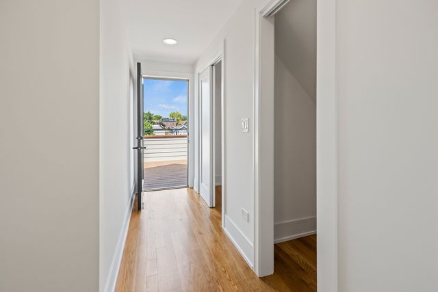 3414 N Hamilton Avenue, Chicago, IL 60618