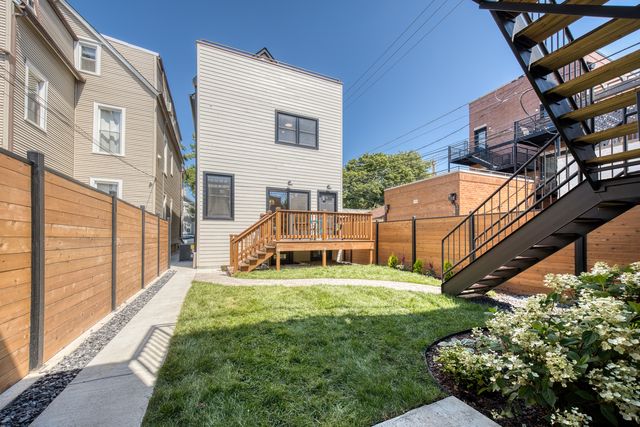 3414 N Hamilton Avenue, Chicago, IL 60618