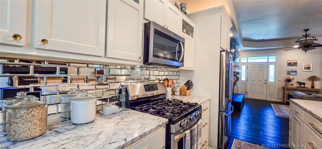 414894 E 1203 Road, Eufaula, OK 74432