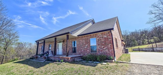 414894 E 1203 Road, Eufaula, OK 74432