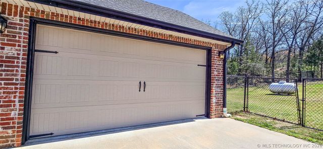 414894 E 1203 Road, Eufaula, OK 74432