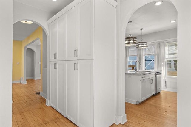 861 BOND STREET, Green Bay, WI 54303