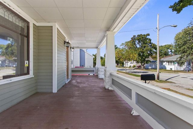 861 BOND STREET, Green Bay, WI 54303