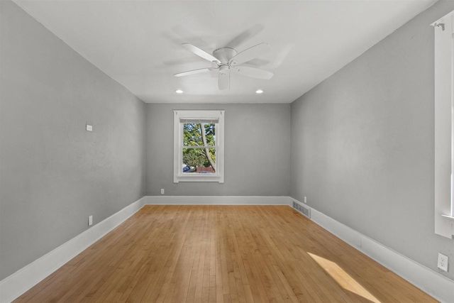 861 BOND STREET, Green Bay, WI 54303