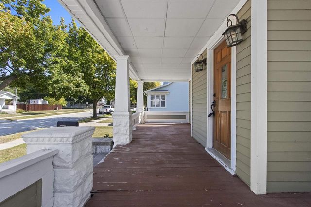 861 BOND STREET, Green Bay, WI 54303