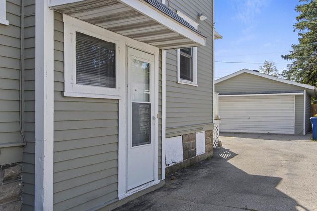 861 BOND STREET, Green Bay, WI 54303