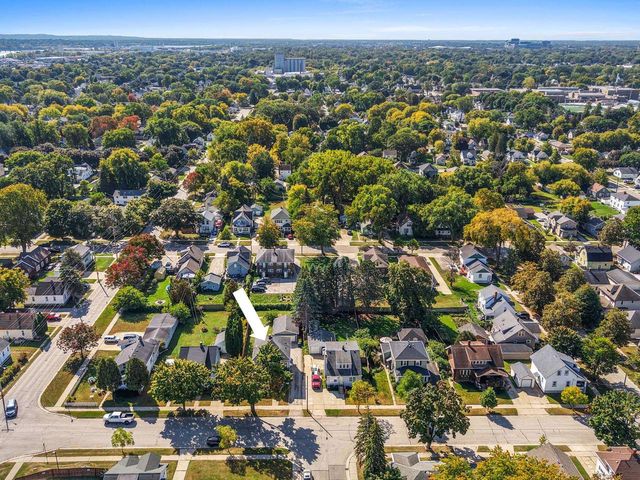 861 BOND STREET, Green Bay, WI 54303