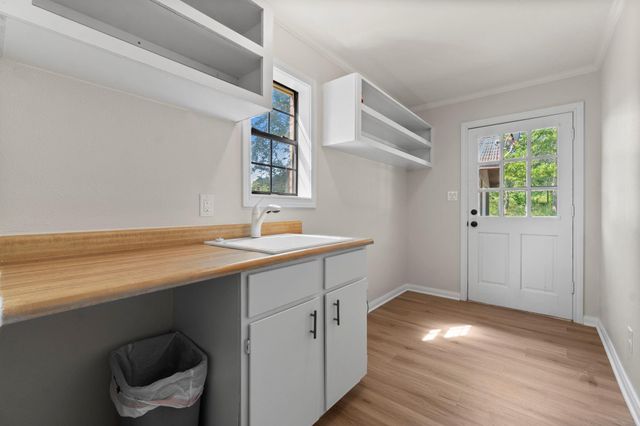 734 Hawkins, Livingston, TX 77351