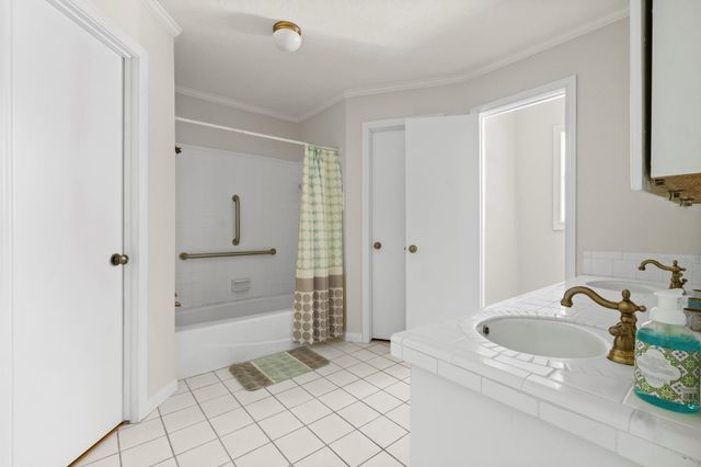 734 Hawkins, Livingston, TX 77351