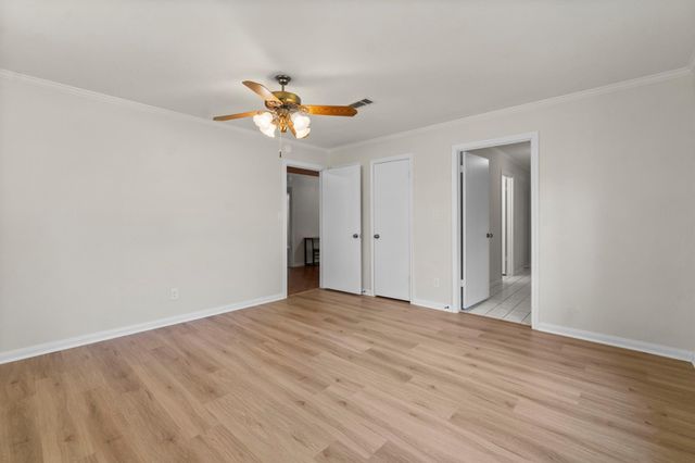 734 Hawkins, Livingston, TX 77351