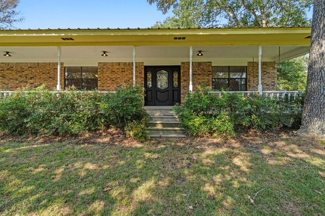 734 Hawkins, Livingston, TX 77351