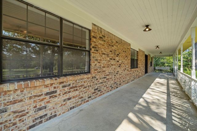 734 Hawkins, Livingston, TX 77351