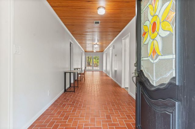 734 Hawkins, Livingston, TX 77351