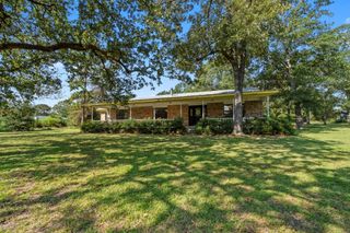 734 Hawkins, Livingston, TX 77351
