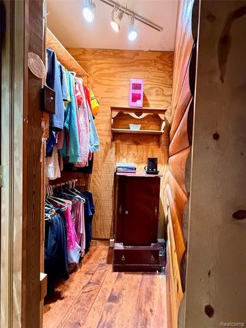 3194 S Vassar Road, Burton, MI 48519