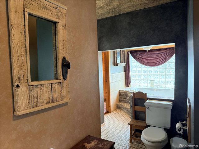 3194 S Vassar Road, Burton, MI 48519