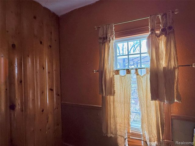 3194 S Vassar Road, Burton, MI 48519