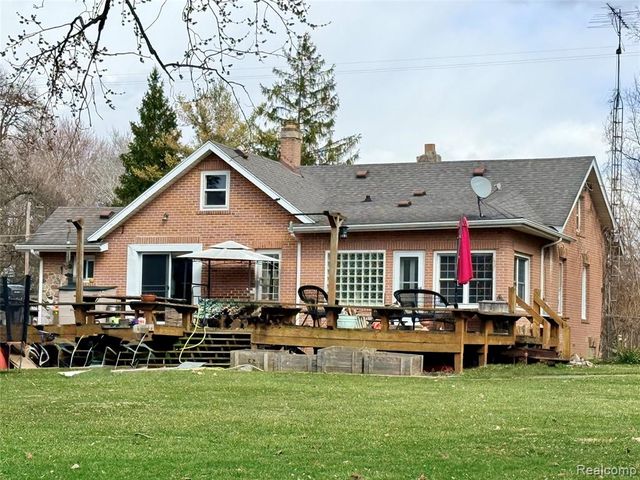 3194 S Vassar Road, Burton, MI 48519