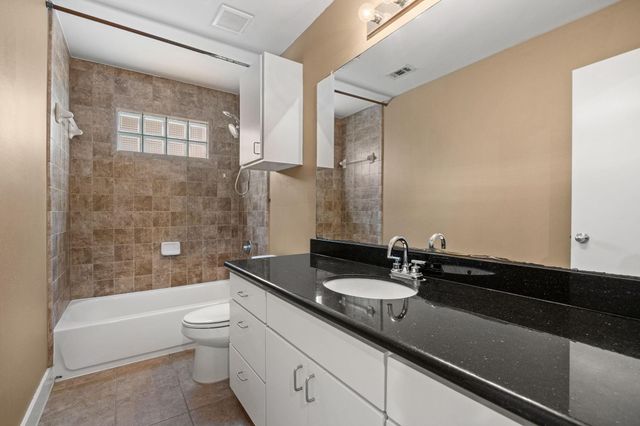 5951 South Loop E 7, Houston, TX 77033