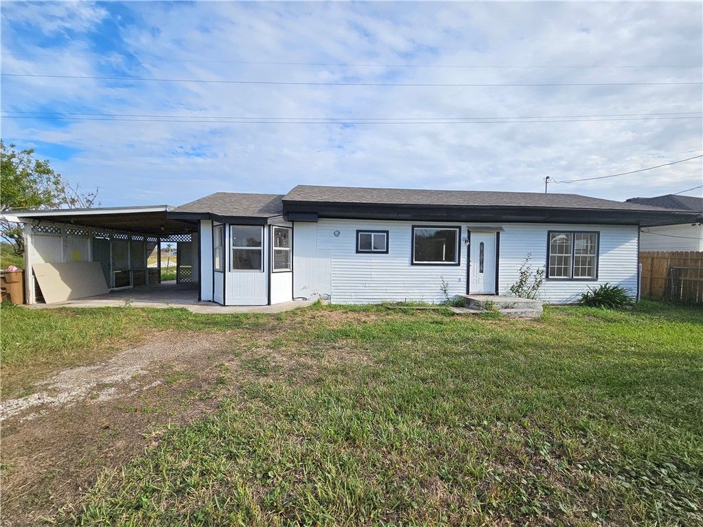949 Stone St, Corpus Christi, TX 78418