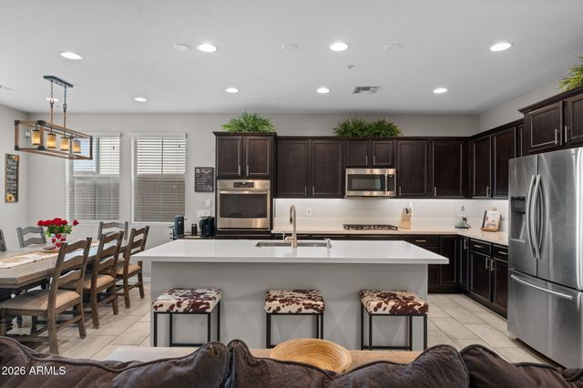 31632 N 24TH Drive, Phoenix, AZ 85085