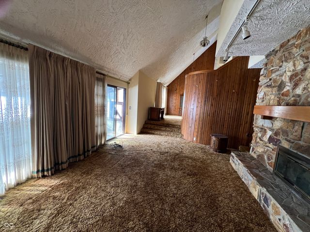 299 E 360 N, Anderson, IN 46012