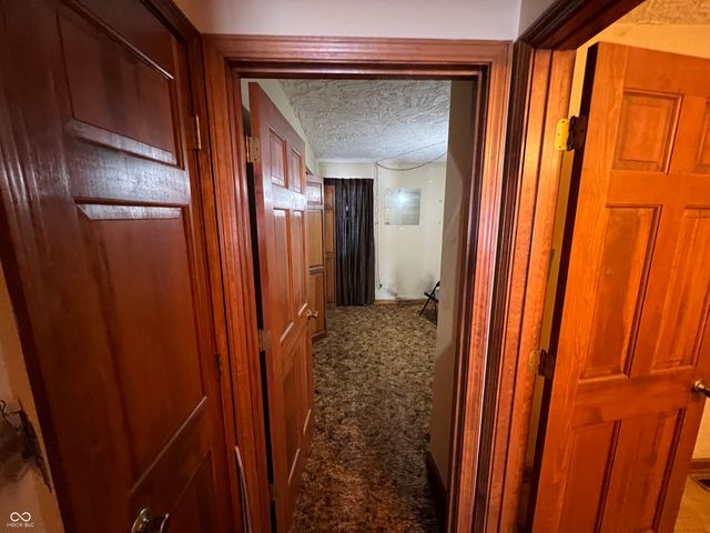 299 E 360 N, Anderson, IN 46012