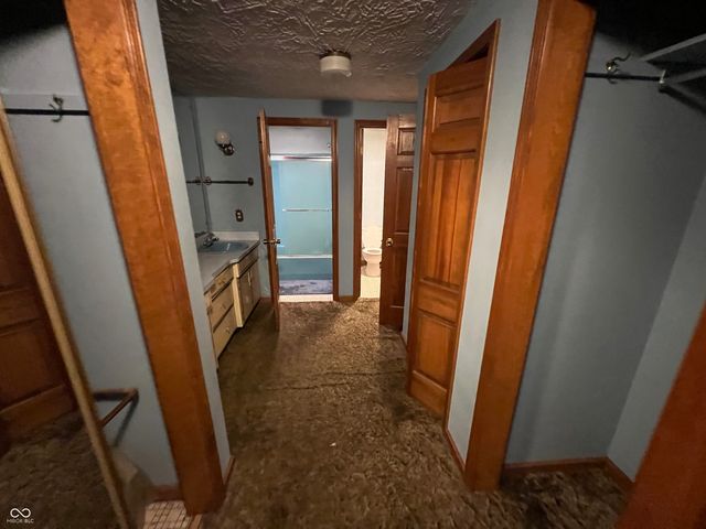 299 E 360 N, Anderson, IN 46012