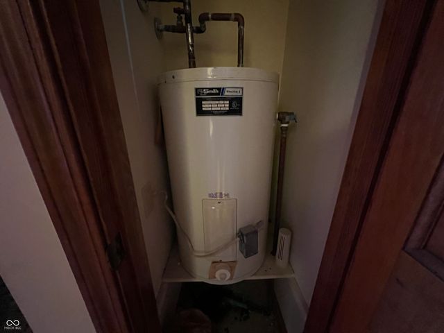 299 E 360 N, Anderson, IN 46012