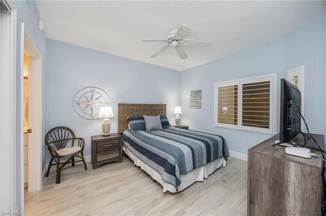 7686 Pebble Creek CIR # 102, Naples, FL 34108