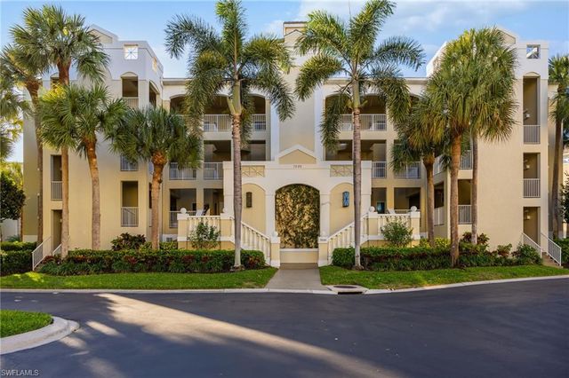 7686 Pebble Creek CIR # 102, Naples, FL 34108