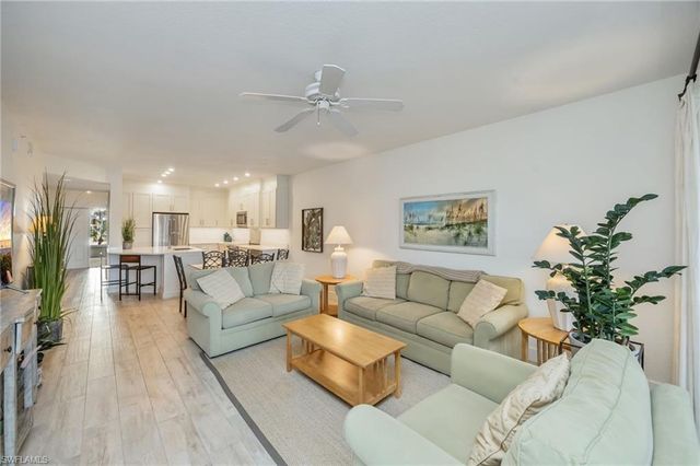 7686 Pebble Creek CIR # 102, Naples, FL 34108