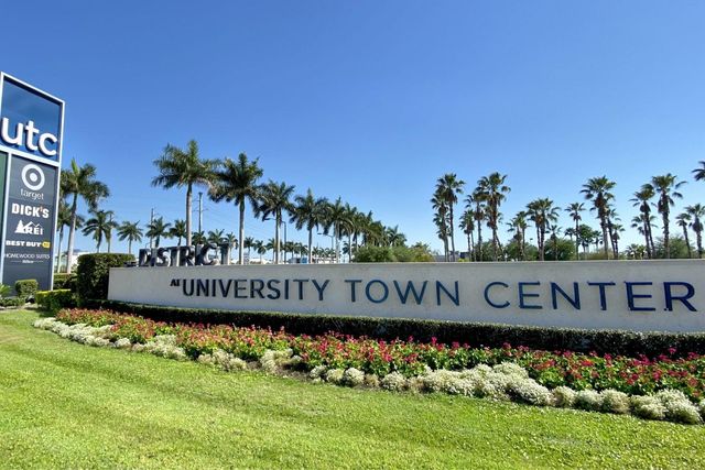 7417 VISTA WAY 202, Lakewood Ranch, FL 34202