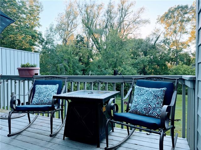 64 Wood Run Commons, Greece, NY 14612