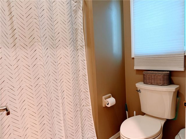 64 Wood Run Commons, Greece, NY 14612