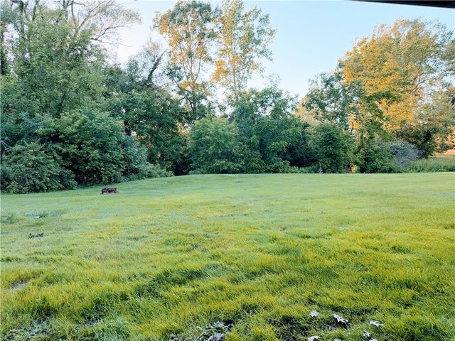 64 Wood Run Commons, Greece, NY 14612
