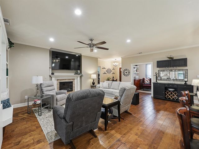 2749 Waters Edge, Quinlan, TX 75474