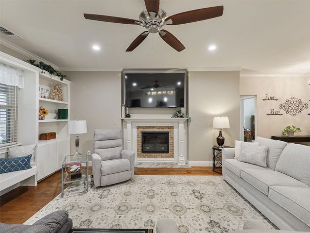 2749 Waters Edge, Quinlan, TX 75474