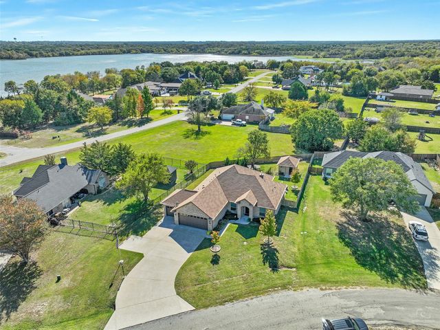 2749 Waters Edge, Quinlan, TX 75474