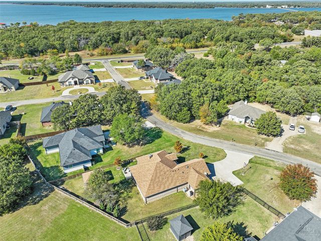 2749 Waters Edge, Quinlan, TX 75474