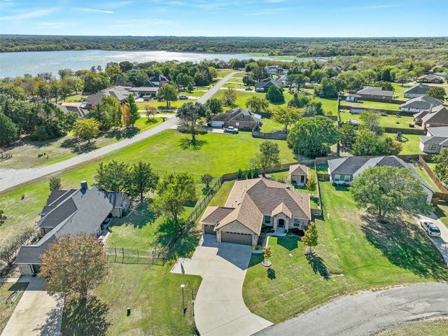 2749 Waters Edge, Quinlan, TX 75474