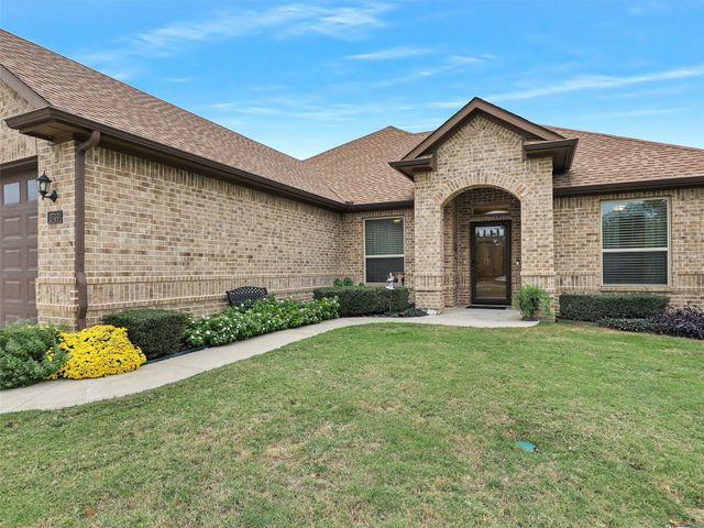 2749 Waters Edge, Quinlan, TX 75474